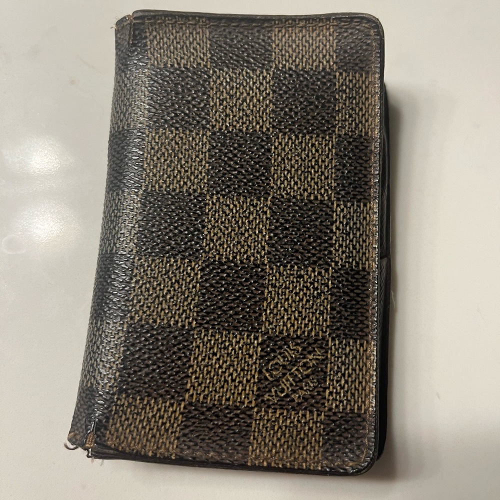 Men’s Louis Vuitton wallet